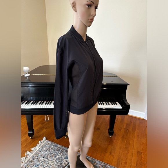 NWT RARE Minimalist Lululemon Noir Jacket II (Bomber Jacket) - Picture 14 of 16